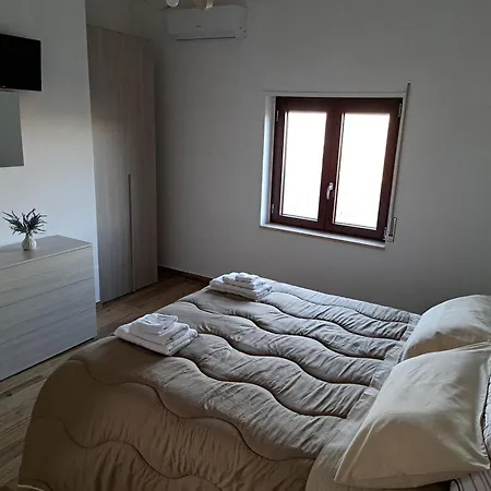 Valle Degli Alburni Couette-café 3*